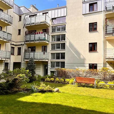 Apartmán Roentgena 16 Przy Centrum Onkologii I Klinice Novum *