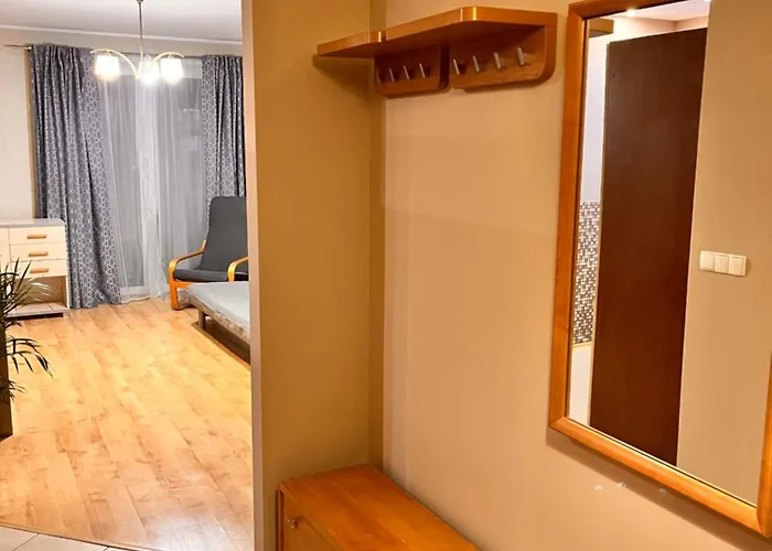 Roentgena 16 Przy Centrum Onkologii I Klinice Novum * Warszawa