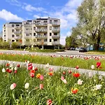 Roentgena 16 Przy Centrum Onkologii I Klinice Novum